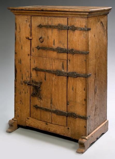 Armoire en fer forgé