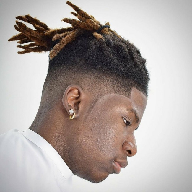 Coupe de cheveux dreadlocks homme