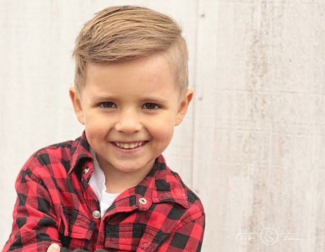 Coupe de cheveux garcon a la mode