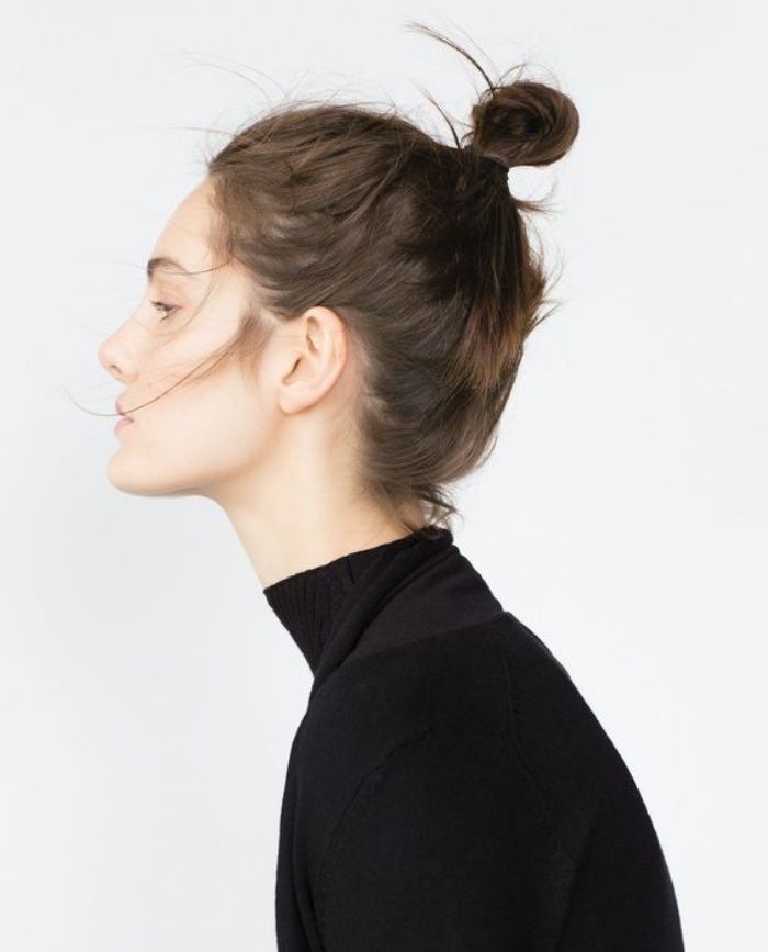 Chignon haut décoiffé