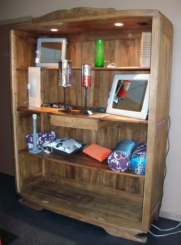 Transformer une armoire en bureau