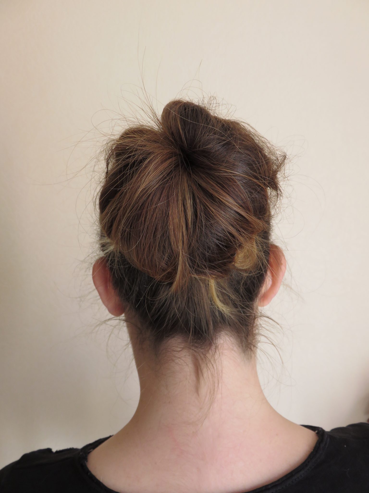 Comment faire un beau chignon sans donut