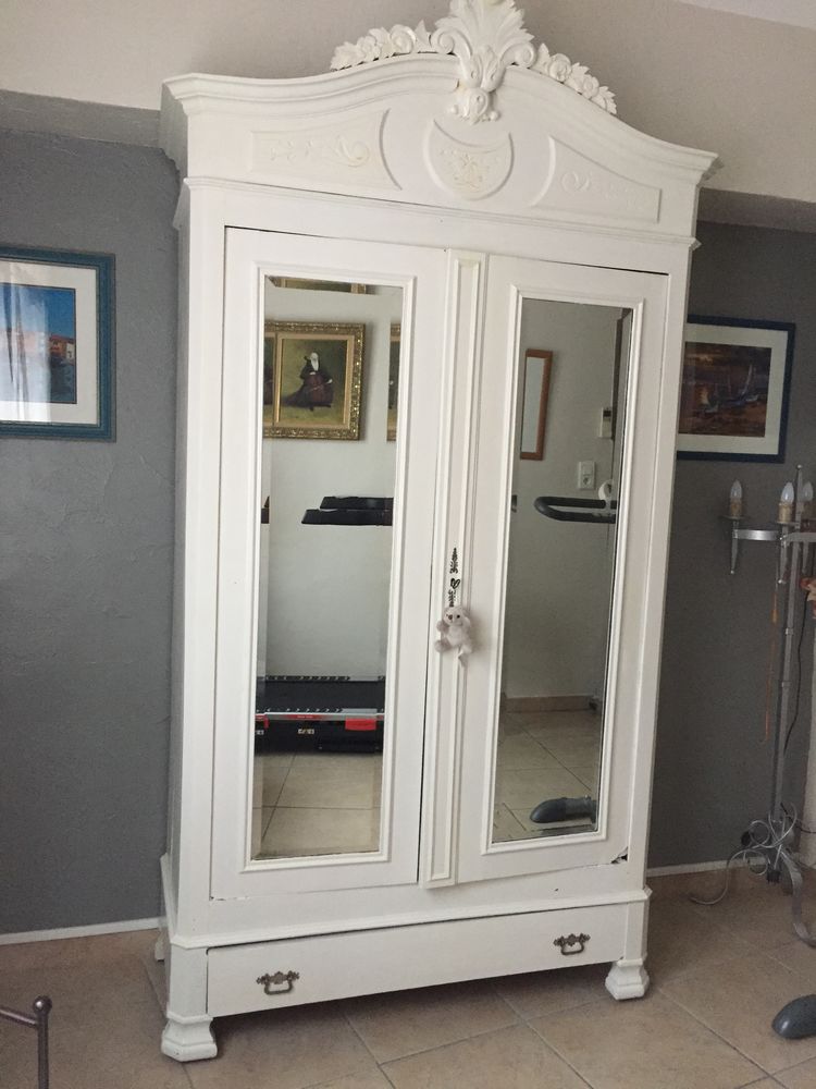 Armoire ancienne blanche