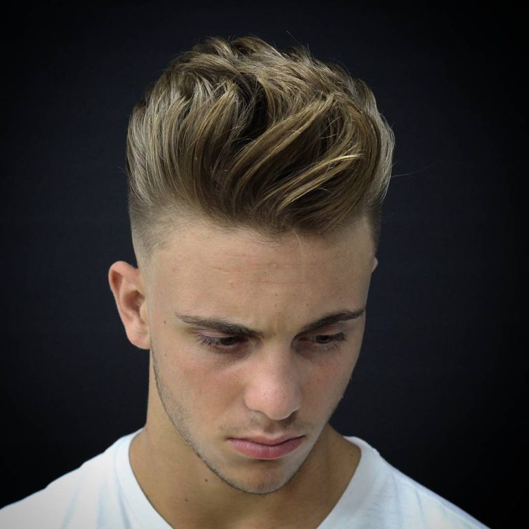 Coiffure homme blond cheveux fins