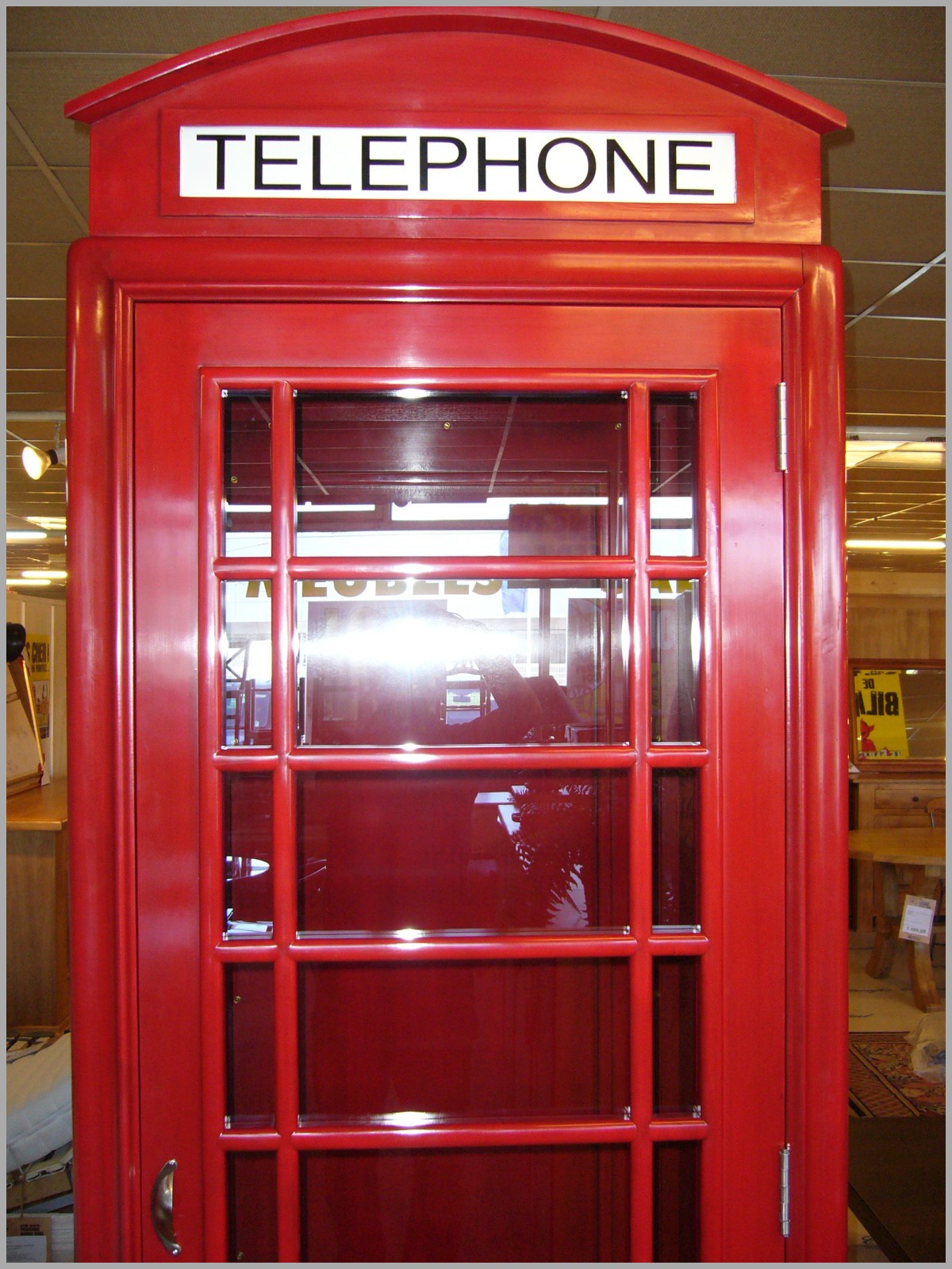 Armoire cabine telephonique