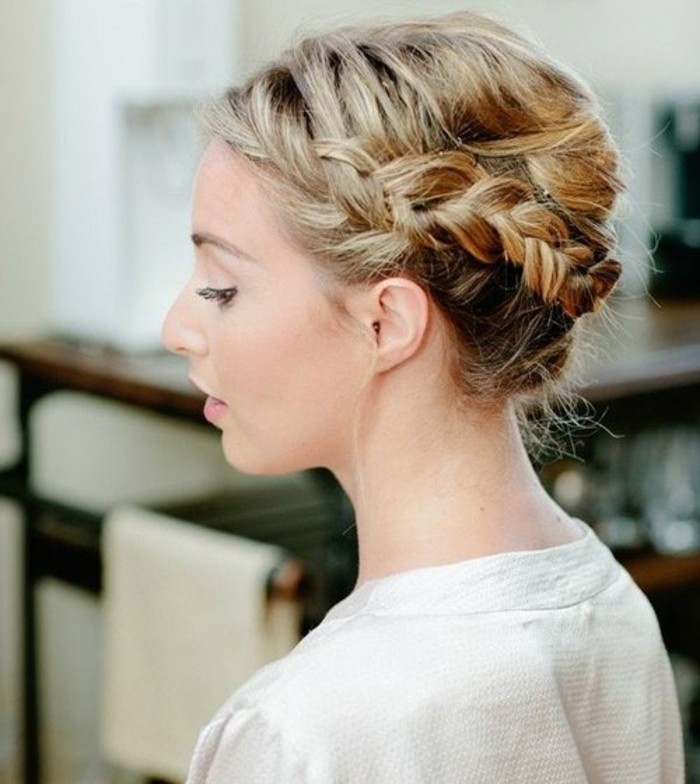 Chignon banane tressé