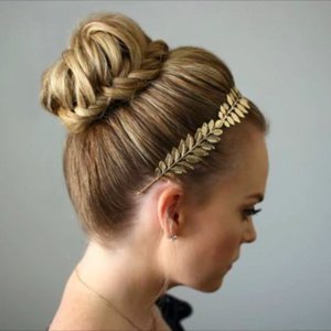 Coiffure chignon tresse cheveux long