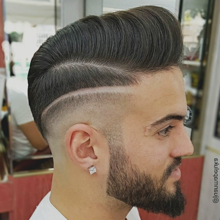 Trait cheveux homme