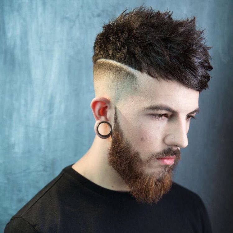 Coupe homme dégradé avec trait