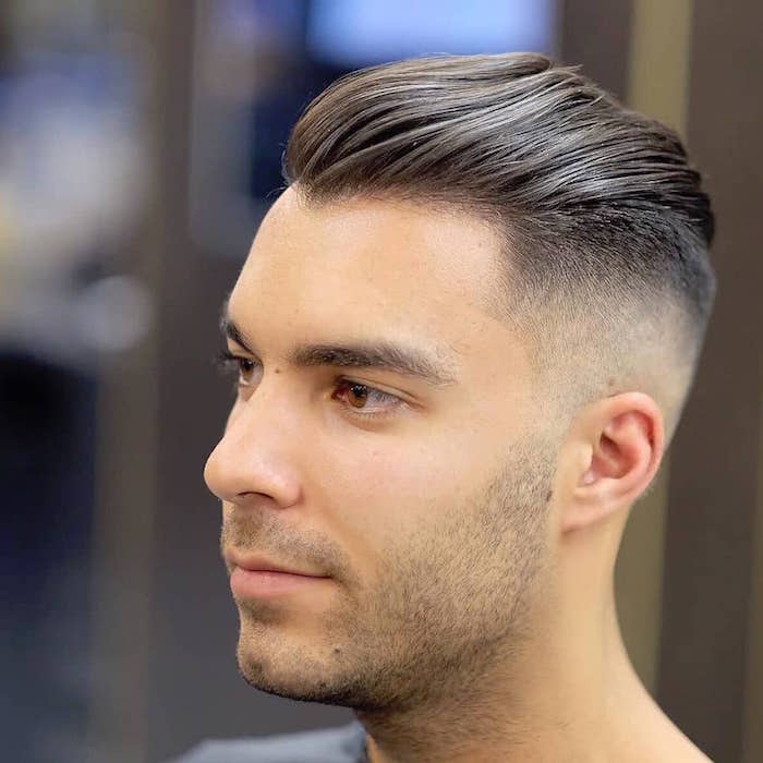 Coupe cheveux en arrière homme