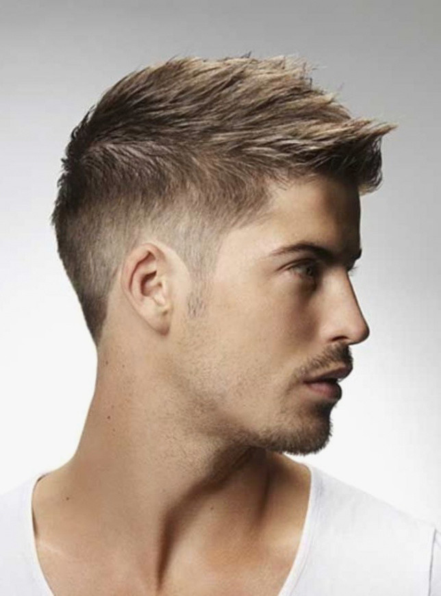 Coiffure homme cheveux raide